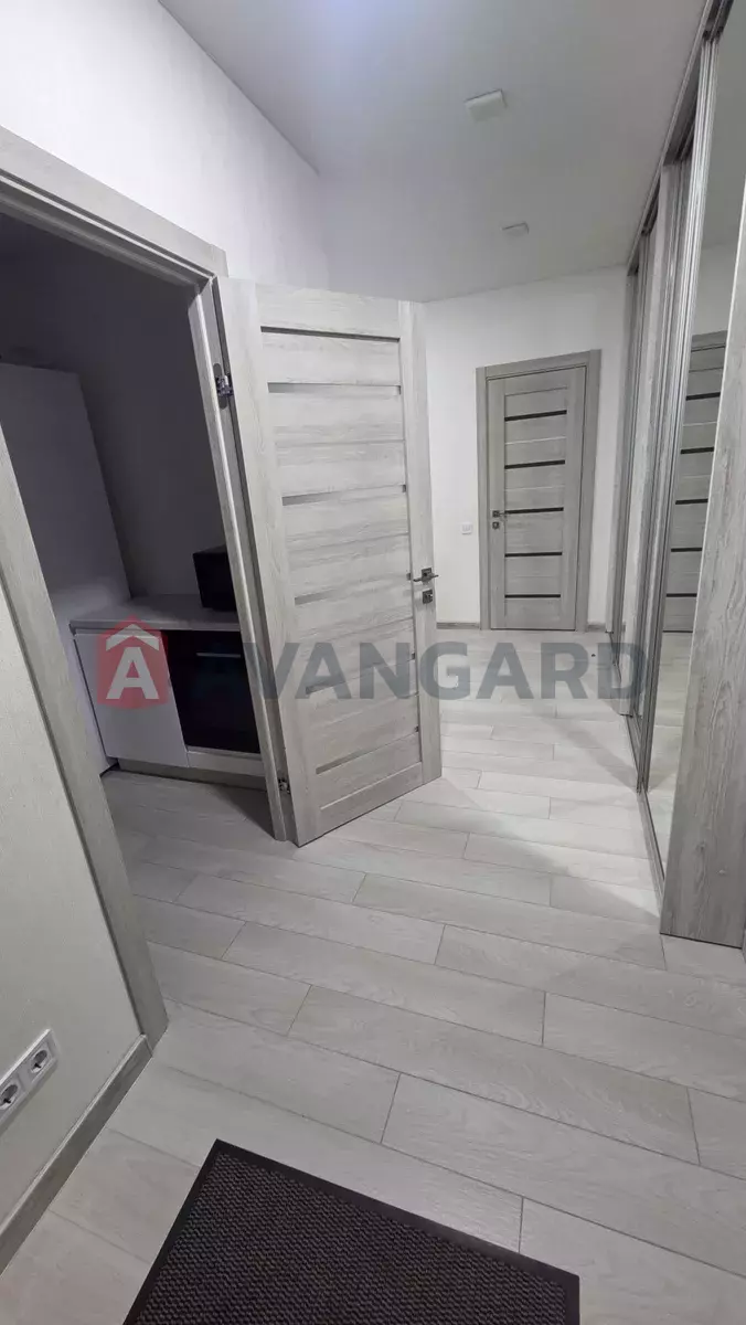 3 . , 70/-/28 . ., 9/10   2