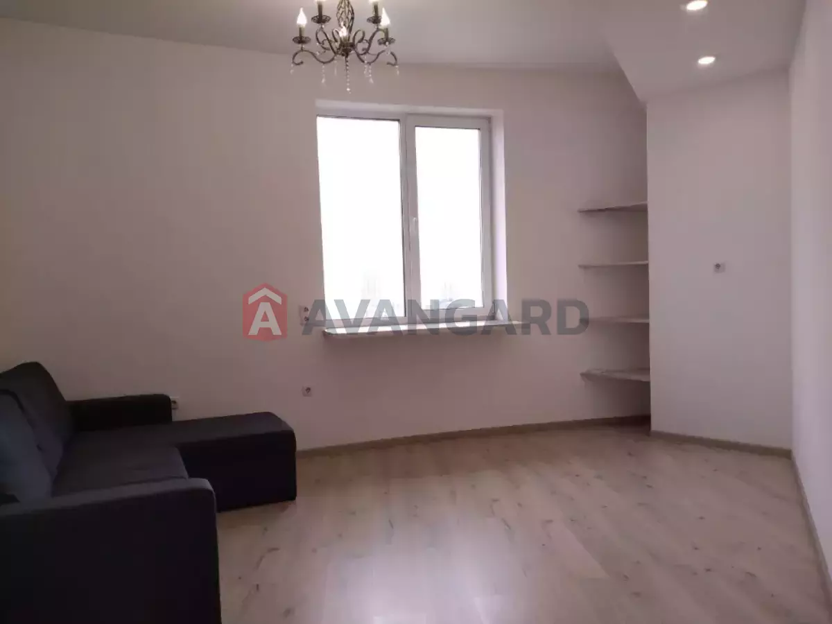 2 ����. ��������, 50/-/15 ��. �., 19/22 ���� ���� 1