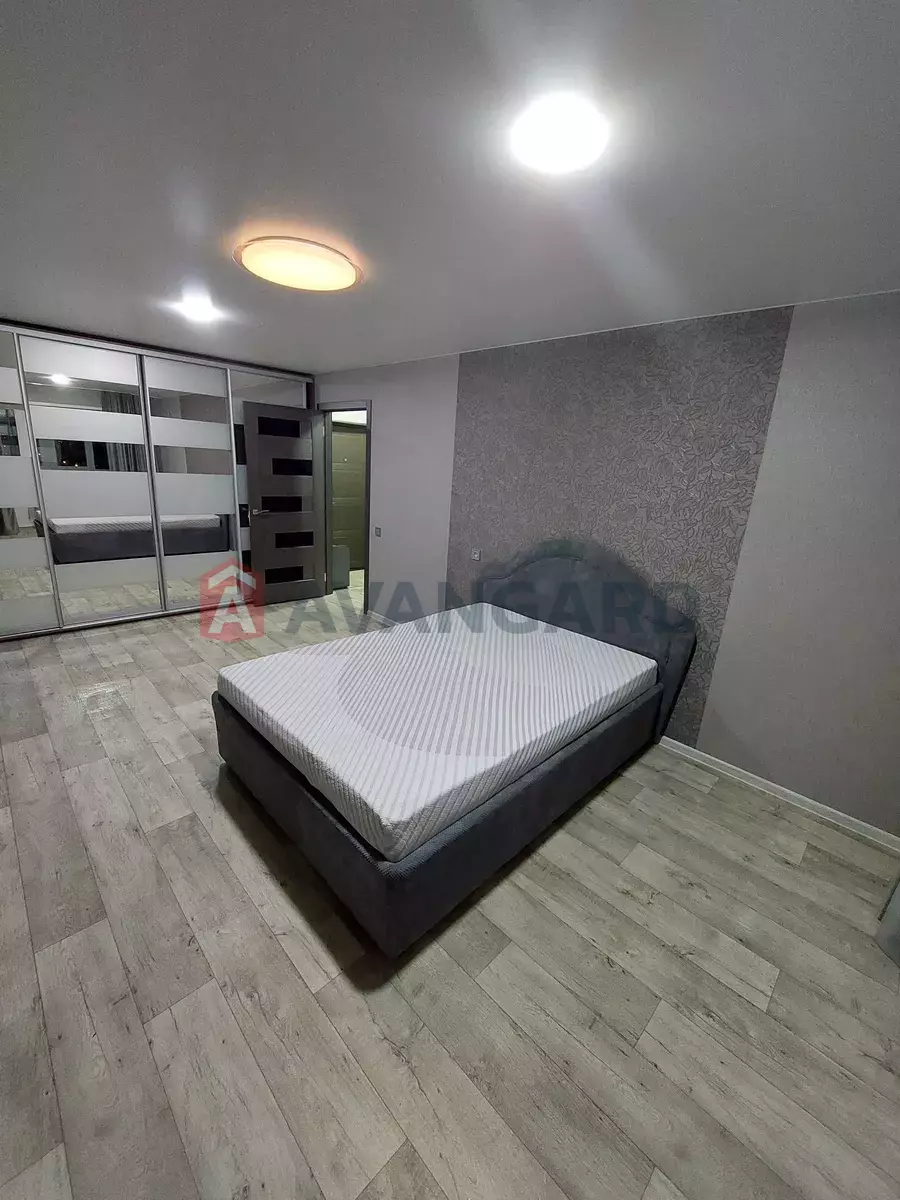 1 ����. ��������, 35/-/7 ��. �., 8/9 ���� ���� 5