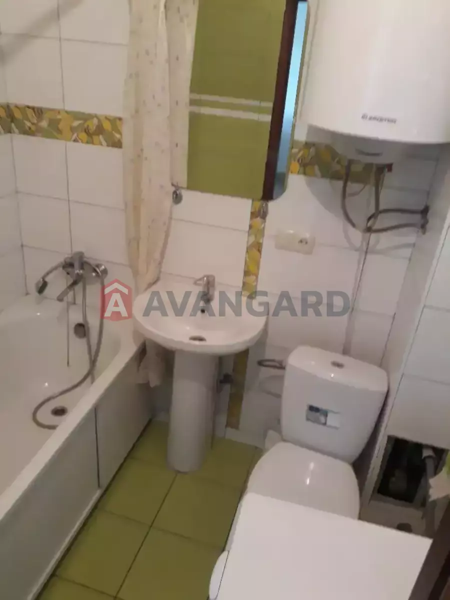 1 . , 33/18/8 . ., 4/9   3