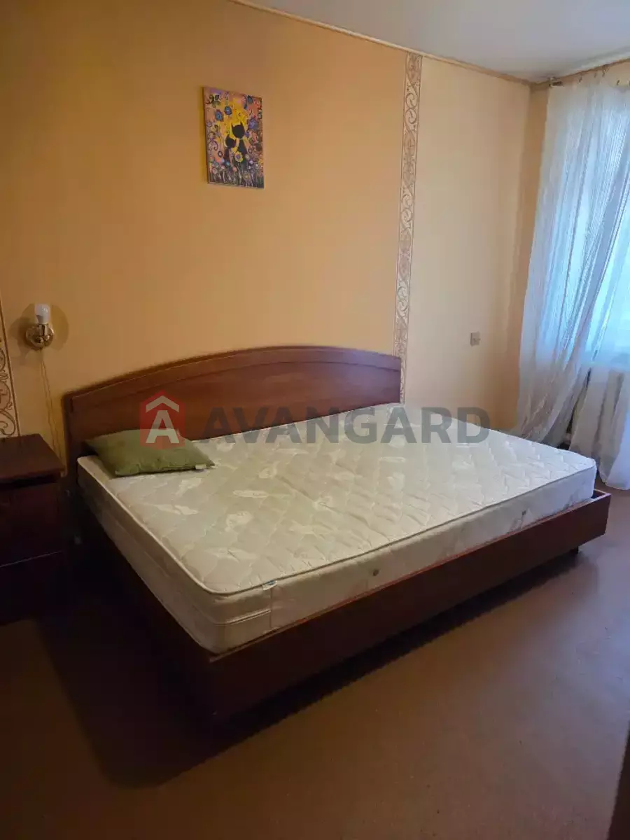 2 ��. ��������, 50/28/8 ��. �., 11/14 ������ ���� 23