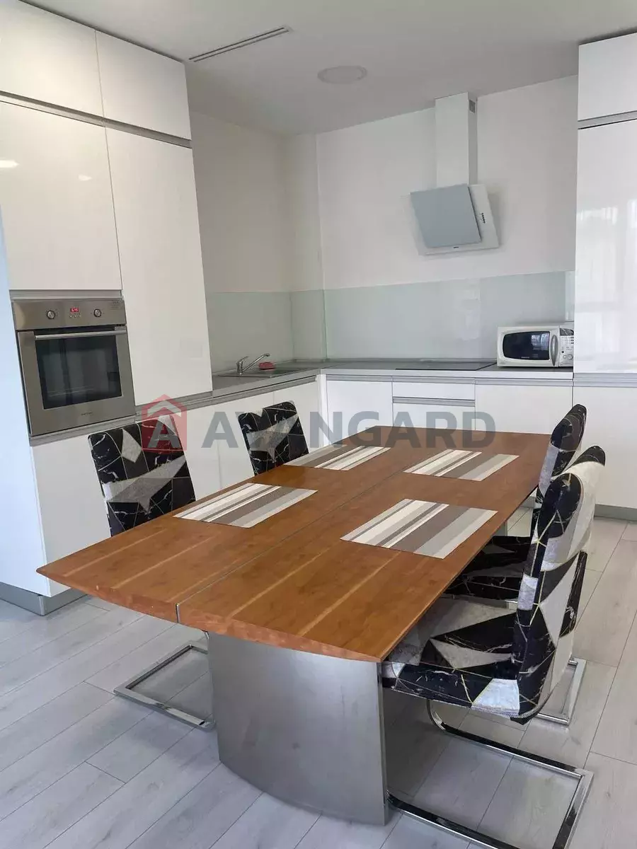 2 ����. ��������, 58/-/20 ��. �., 4/6 ���� ���� 2