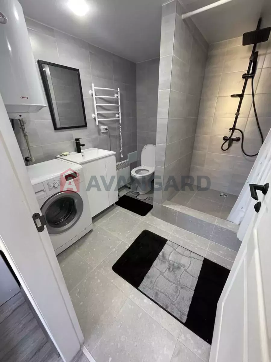 2 ��. ��������, 40/-/12 ��. �., 2/5 ������ ���� 8