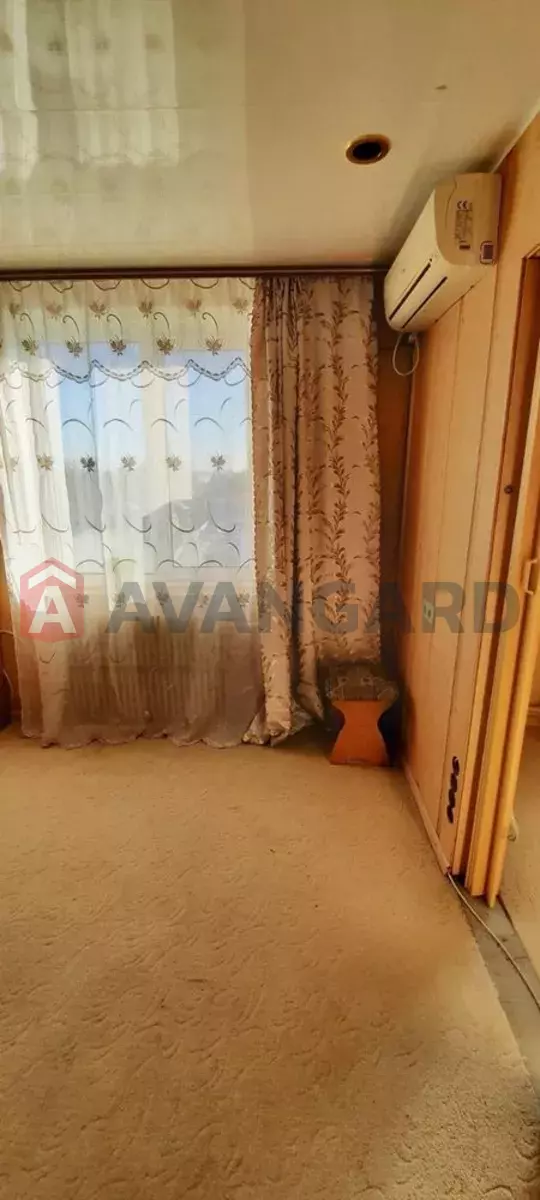 3 ����. ��������, 63/-/8 ��. �., 7/9 ���� ���� 6