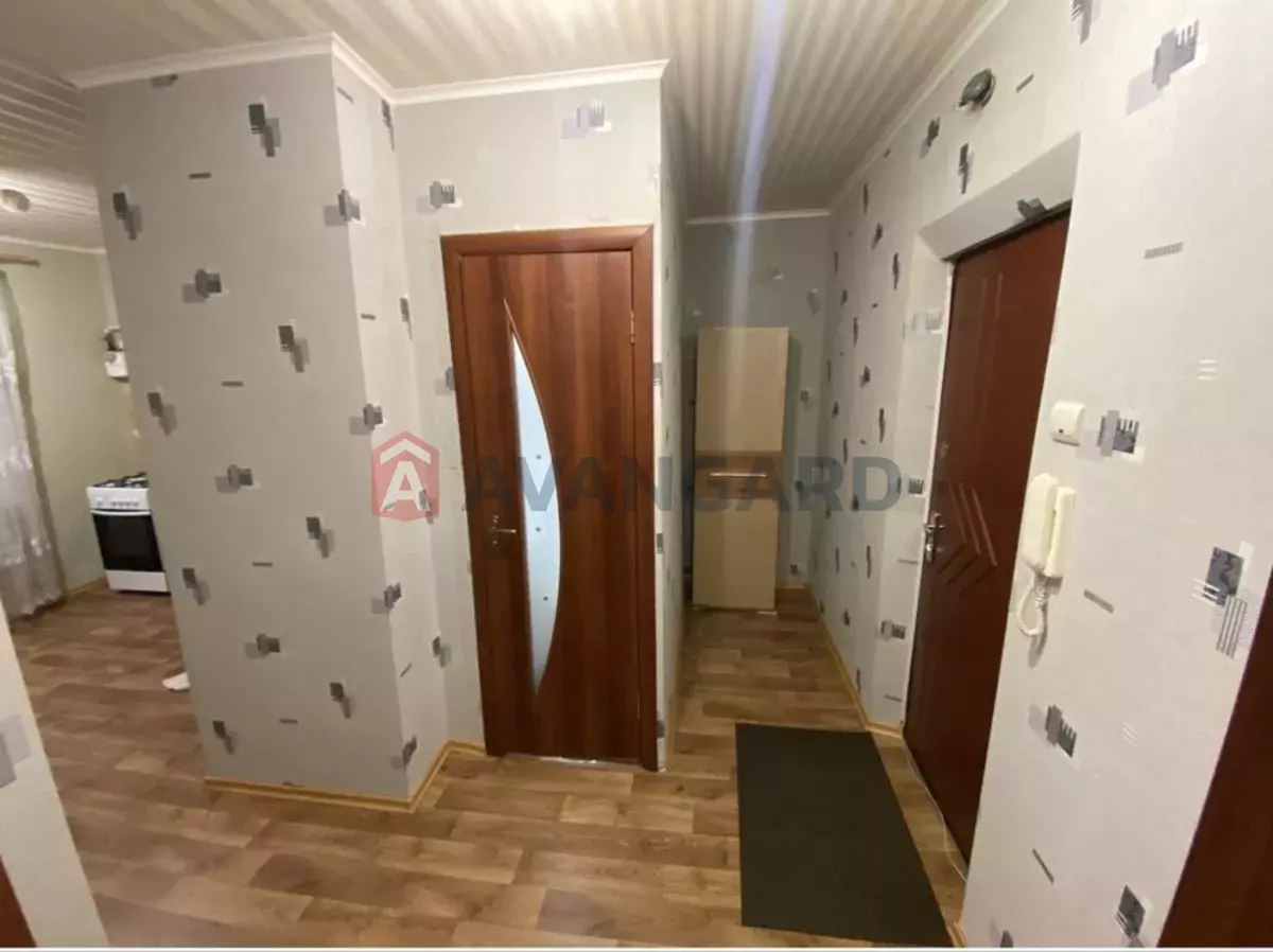 1 ����. ��������, 40/-/10 ��. �., 7/9 ���� ���� 5