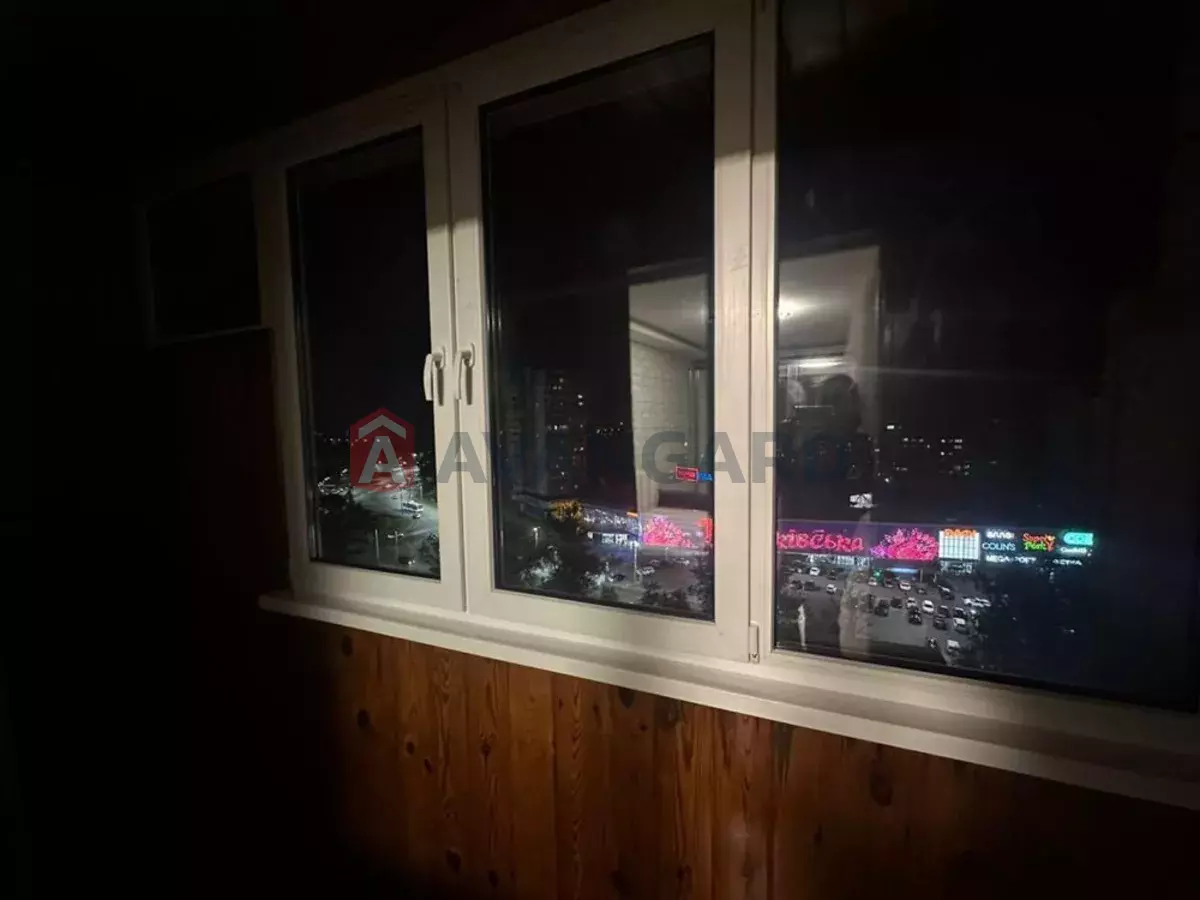 1 ����. ��������, 38/-/9 ��. �., 14/16 ���� ���� 3