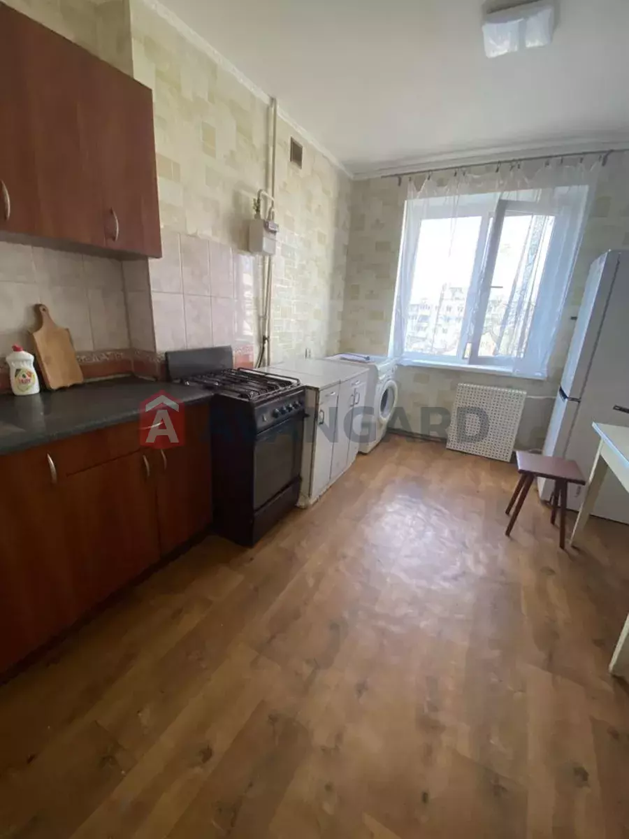 1 ��. ��������, 38/-/9 ��. �., 8/9 ������ ���� 8