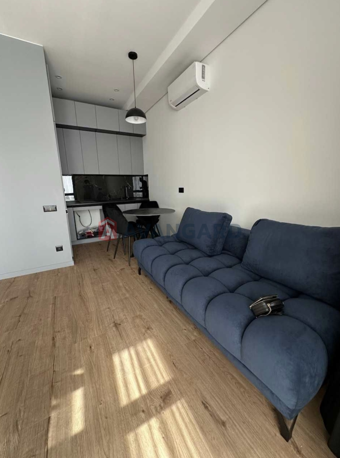 2 ��. ��������, 42/22/- ��. �., 1/12 ������ ���� 3