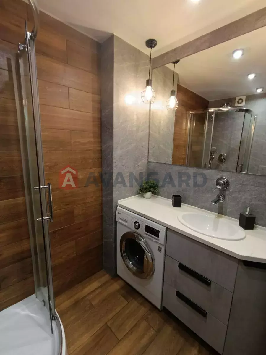 3 . , 58/-/7 . ., 5/5   9