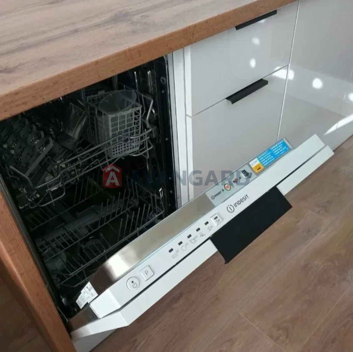 1 ����. ��������, 50/-/15 ��. �., 4/23 ���� ���� 7