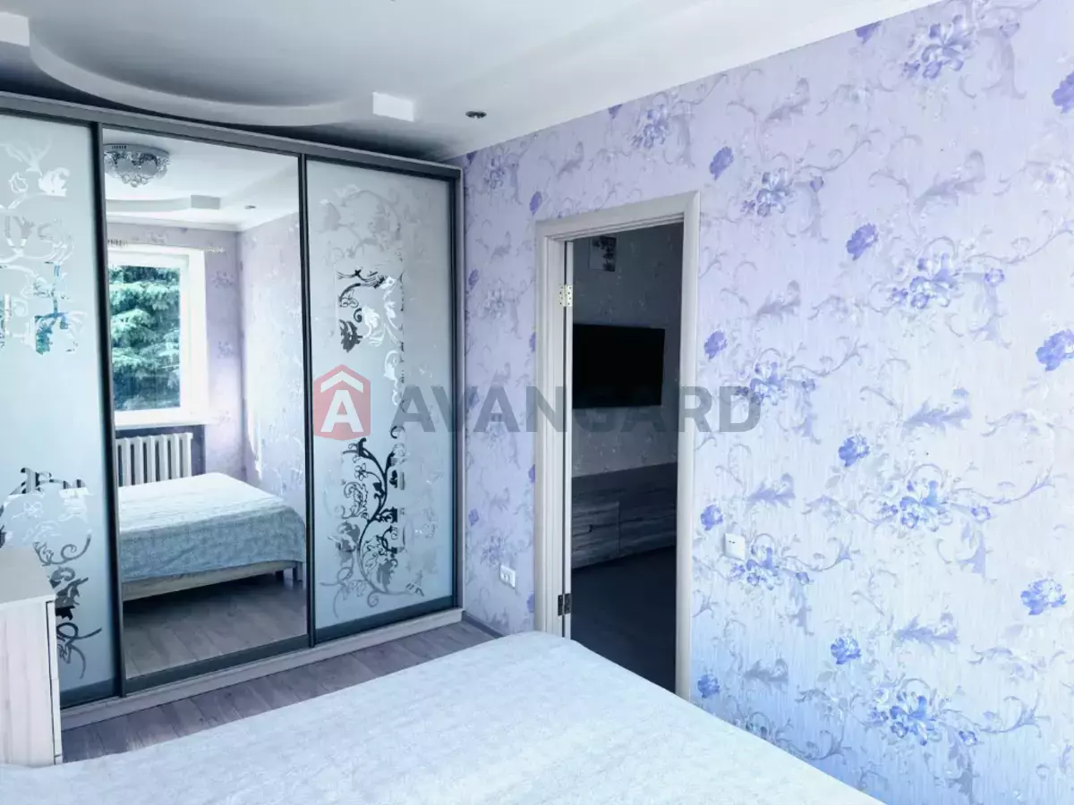 2 ����. ��������, 43/30/7 ��. �., 2/9 ���� ���� 7