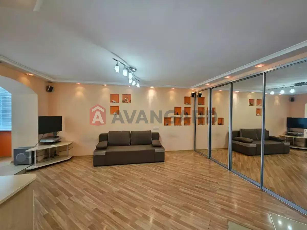 1 ����. ��������, 33/20/- ��. �., 3/5 ���� ���� 4