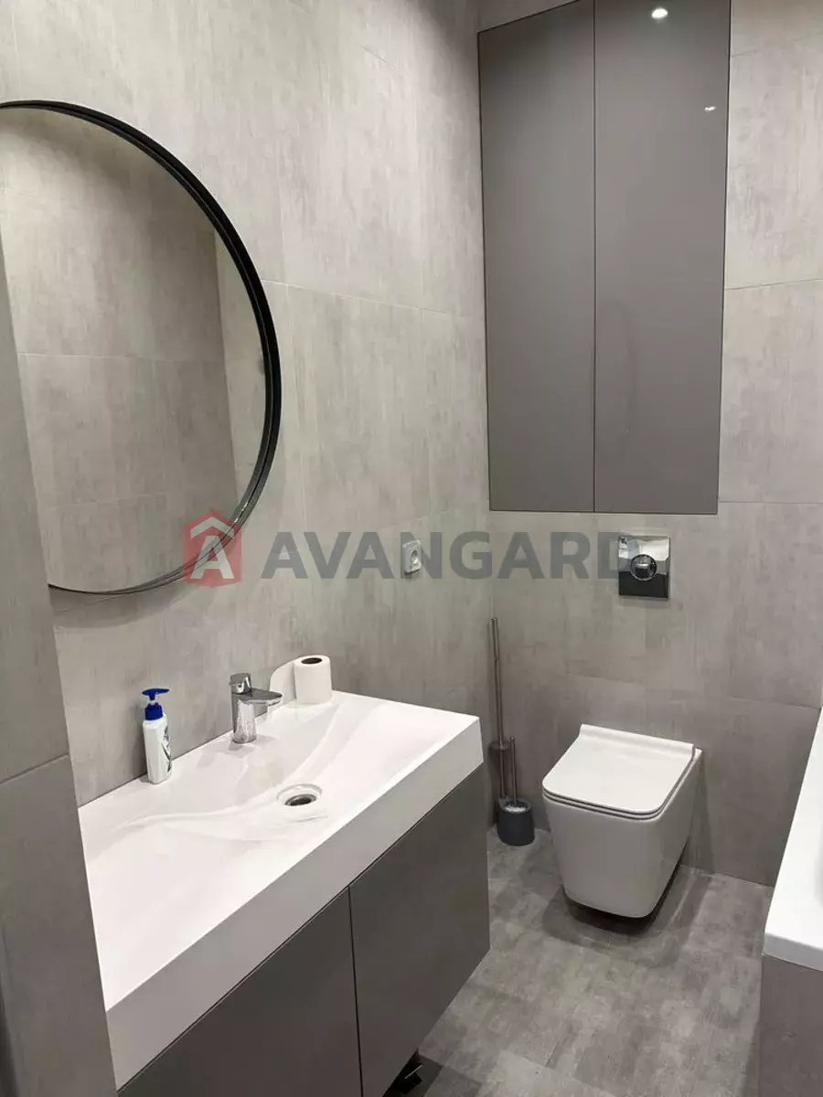 2 ��. ��������, 50/-/20 ��. �., 4/10 ������ ���� 3