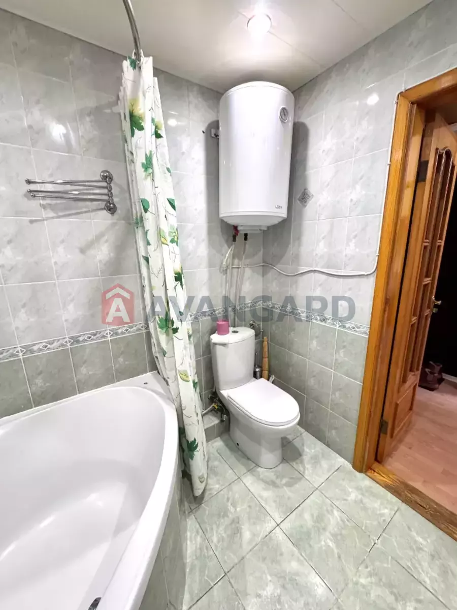 3 ����. ��������, 60/-/8 ��. �., 5/9 ���� ���� 14