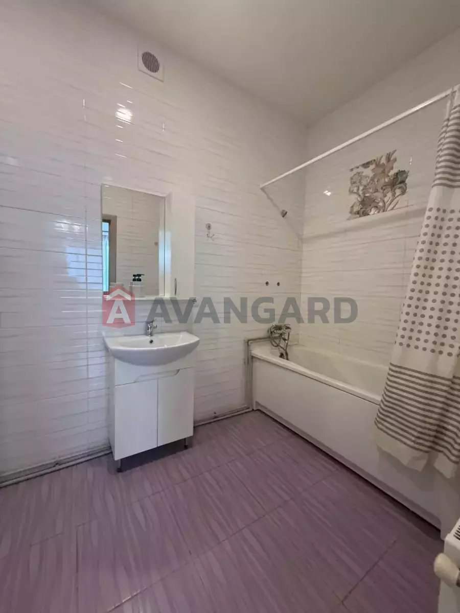 2 ��. ��������, 67/40/15 ��. �., 9/17 ������ ���� 16