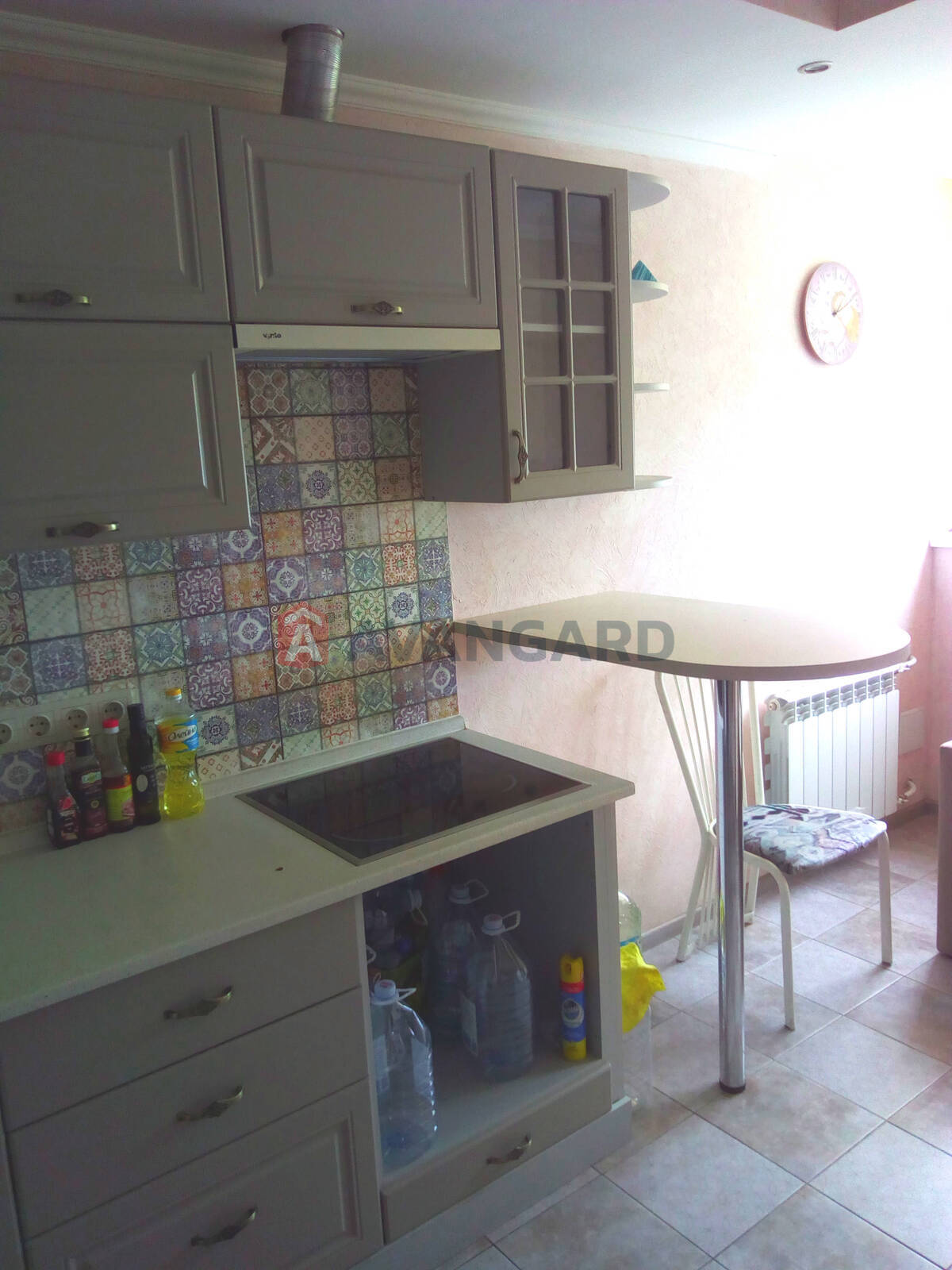 1 ��. ��������, 40/-/8 ��. �., 8/18 ������ ���� 10