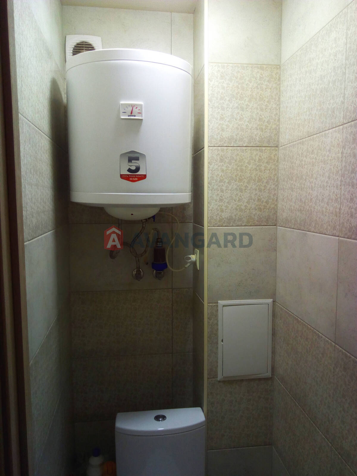 1 ��. ��������, 40/-/8 ��. �., 8/18 ������ ���� 16