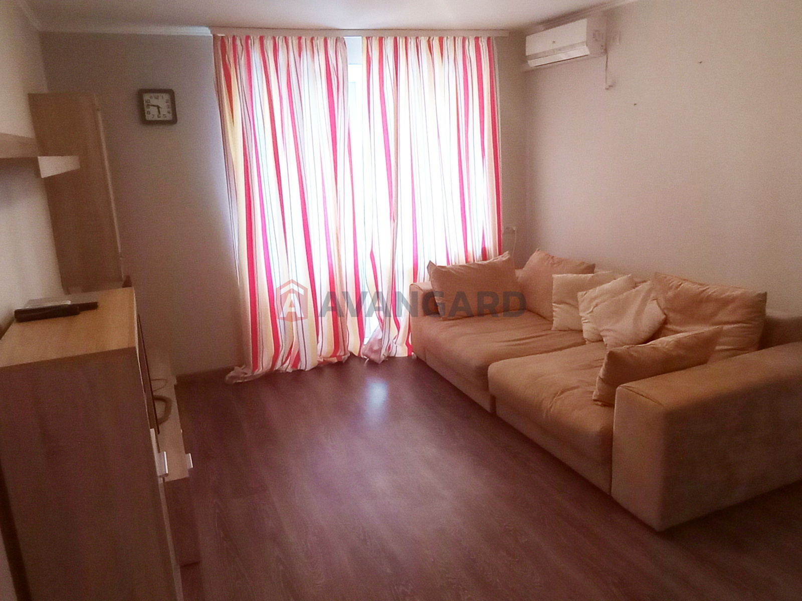 1 ��. ��������, 40/-/8 ��. �., 8/18 ������ ���� 4