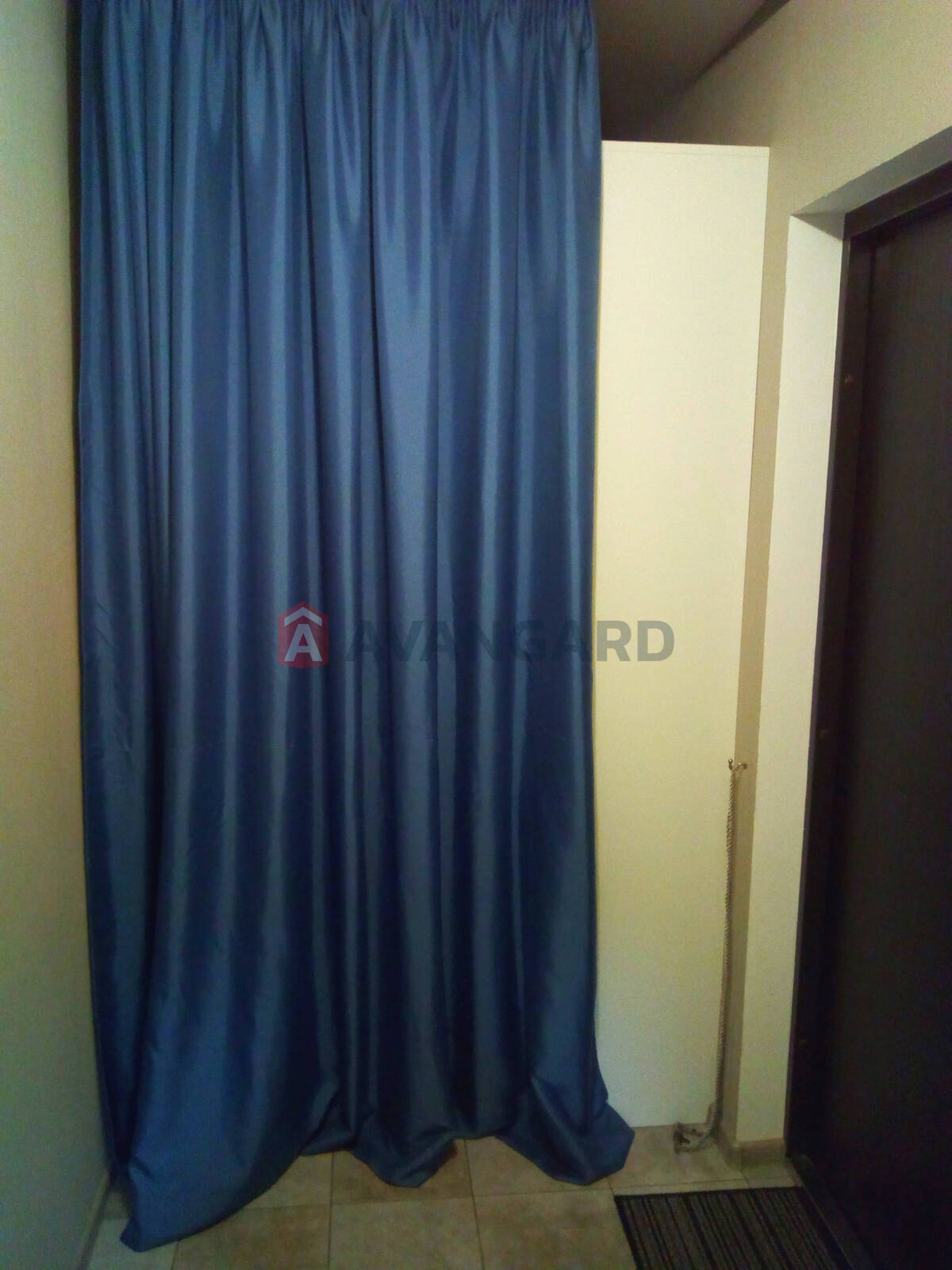 1 ��. ��������, 40/-/8 ��. �., 8/18 ������ ���� 18