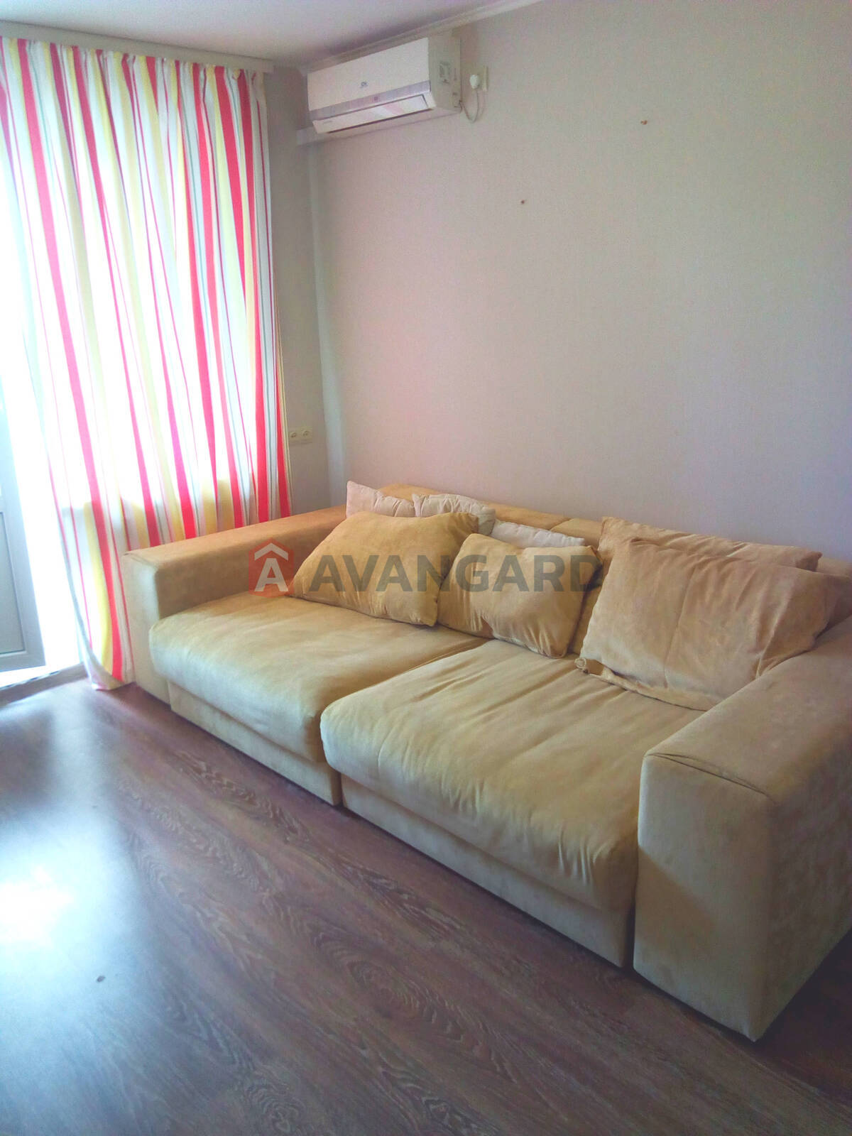 1 ��. ��������, 40/-/8 ��. �., 8/18 ������ ���� 5