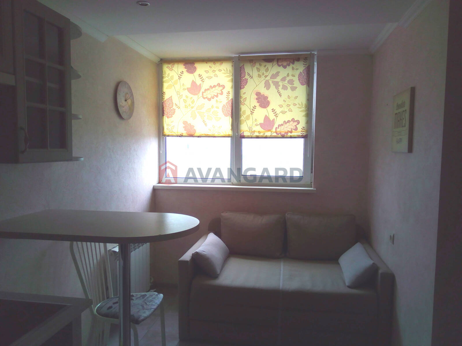 1 ��. ��������, 40/-/8 ��. �., 8/18 ������ ���� 11