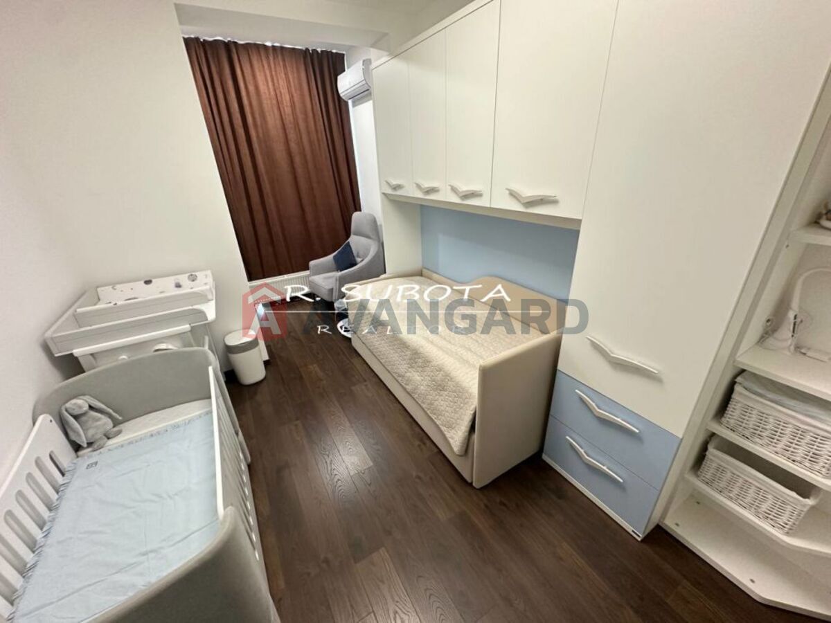 3 . , 112/-/- . ., 10/10   2