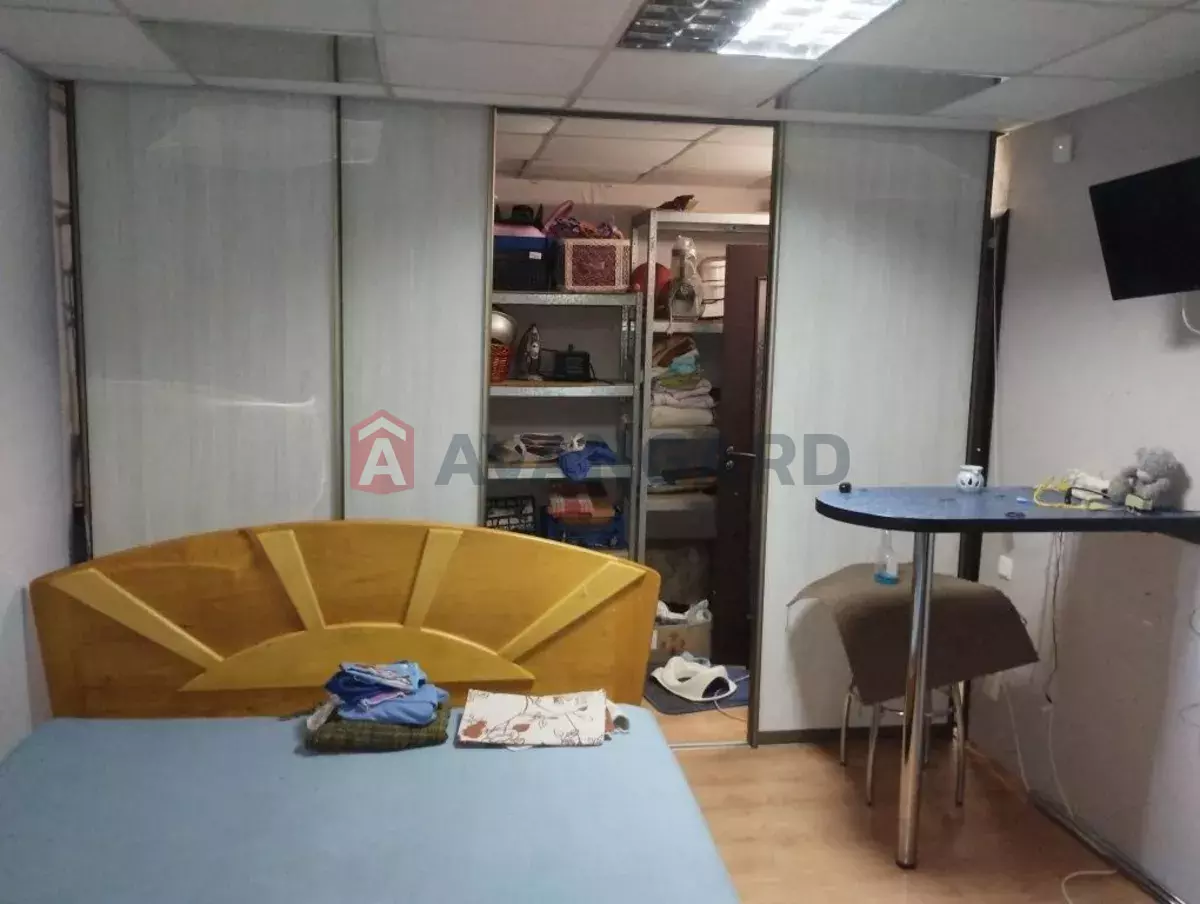 1 ��. ��������, 30/-/5 ��. �., 9/9 ������ ���� 1