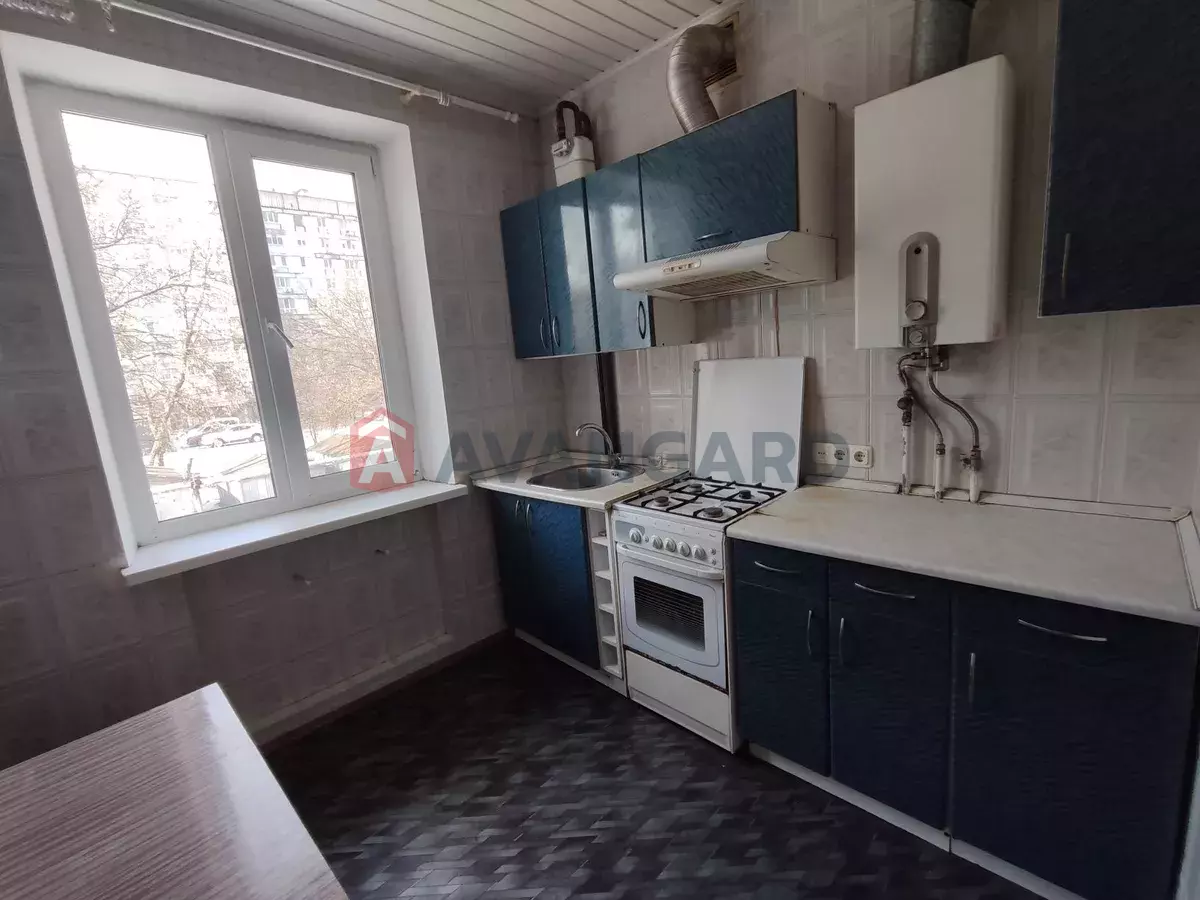 2 ����. ��������, 50/-/7 ��. �., 2/2 ���� ���� 4