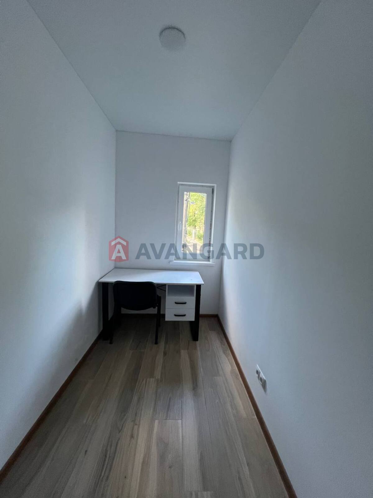 1 ����. ��������, 43/20/15 ��. �., 1/12 ���� ���� 7