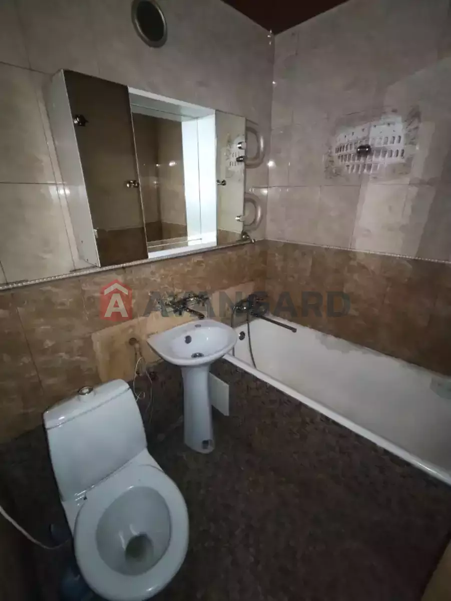 2 ����. ��������, 41/24/7 ��. �., 2/5 ���� ���� 4