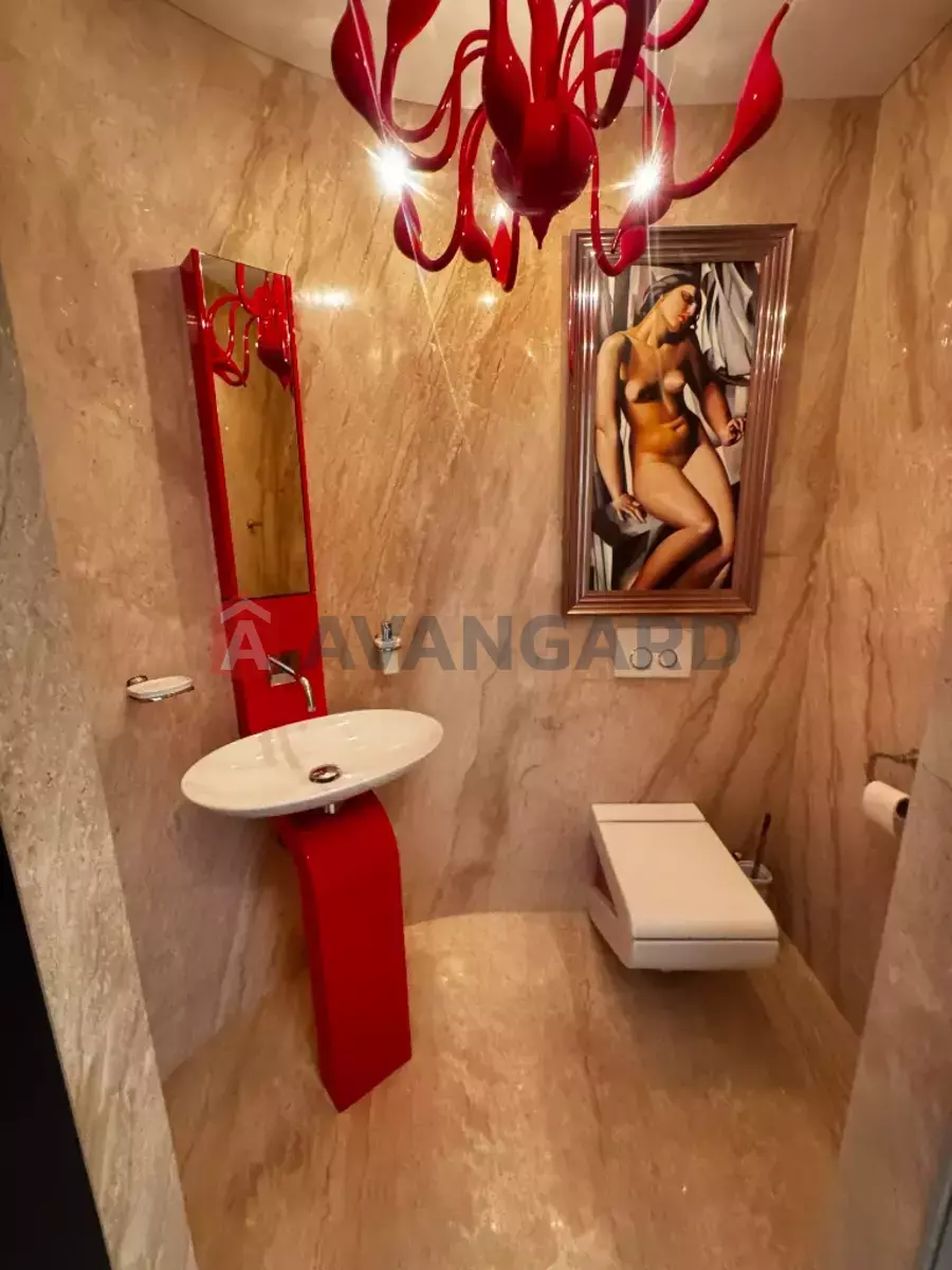 4 ��. ��������, 150/-/- ��. �., 7/8 ������ ���� 10