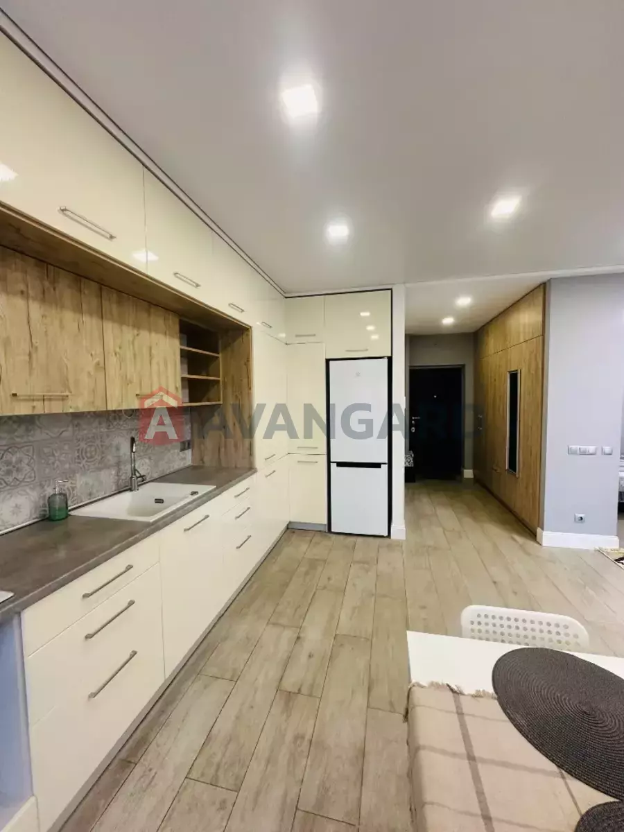 1 ��. ��������, 42/20/15 ��. �., 11/12 ������ ���� 7