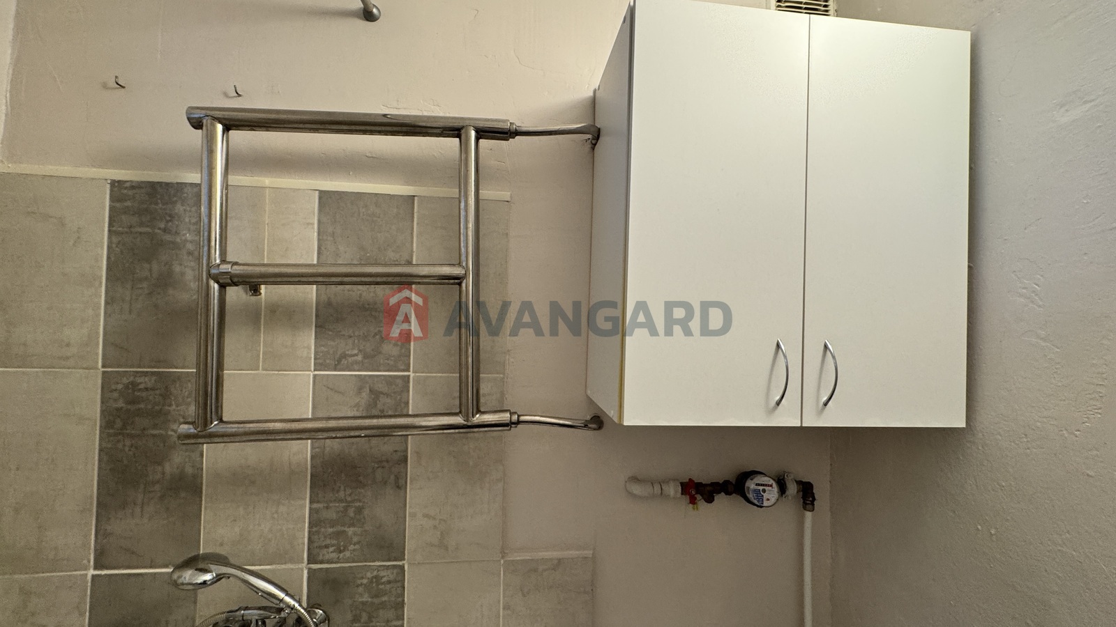 1 ��. ��������, 33/6/18 ��. �., 5/5 ������ ���� 7