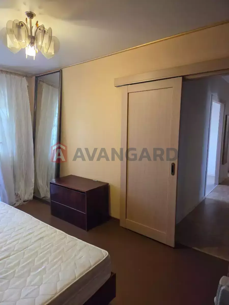 2 ��. ��������, 50/28/8 ��. �., 11/14 ������ ���� 22