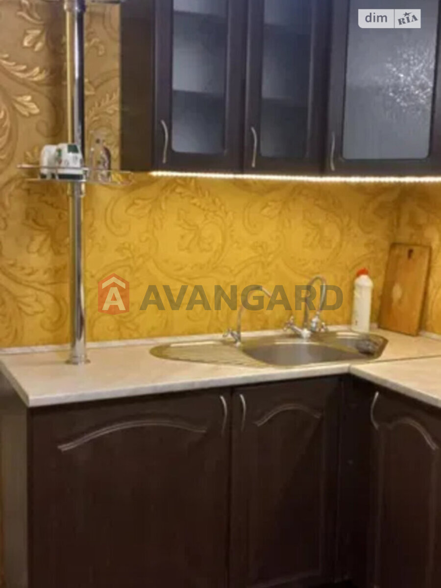 2 ��. ��������, 52/-/11 ��. �., 2/10 ������ ���� 6