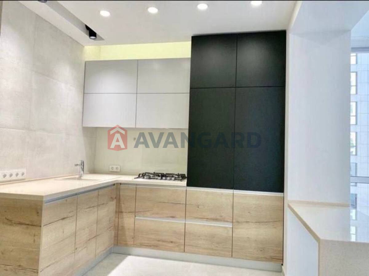 1 ��. ��������, 50/-/- ��. �., 4/10 ������ ���� 1