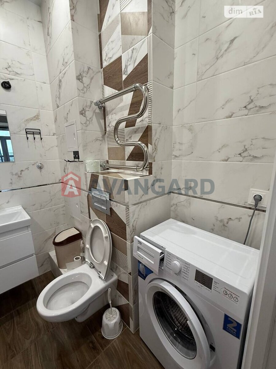 2 ����. ��������, 50/-/- ��. �., 2/3 ���� ���� 3