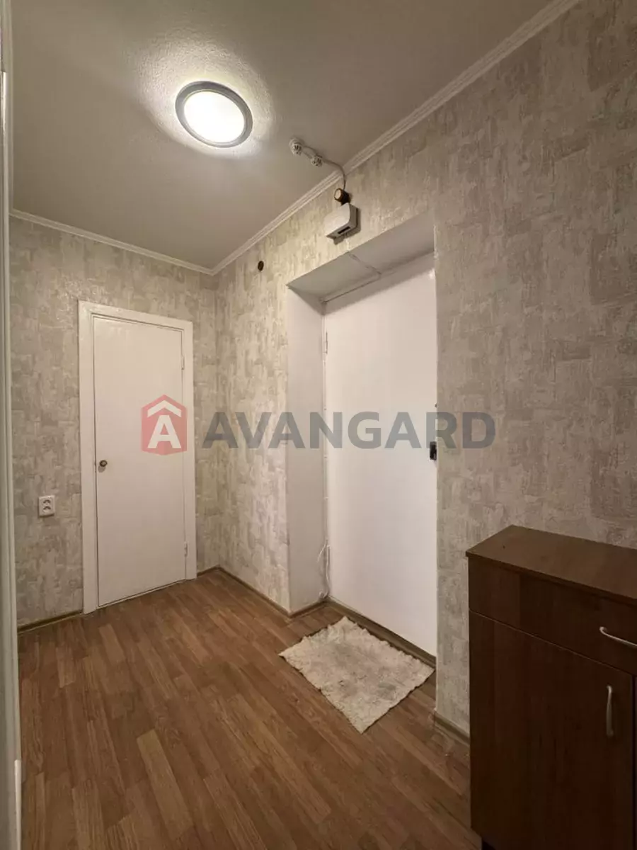 1 ��. ��������, 42/-/9 ��. �., 8/14 ������ ���� 12