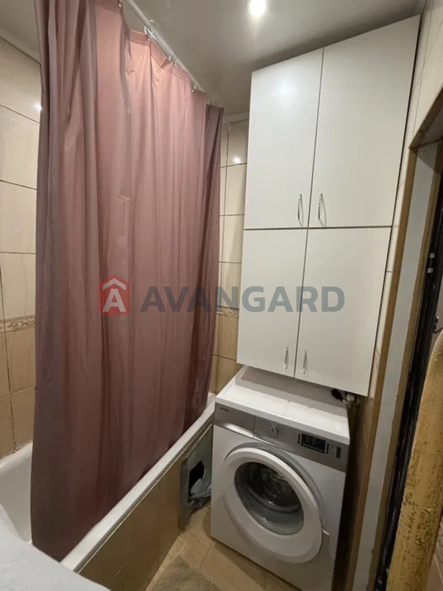 1 ����. ��������, 39/-/8 ��. �., 5/10 ���� ���� 4