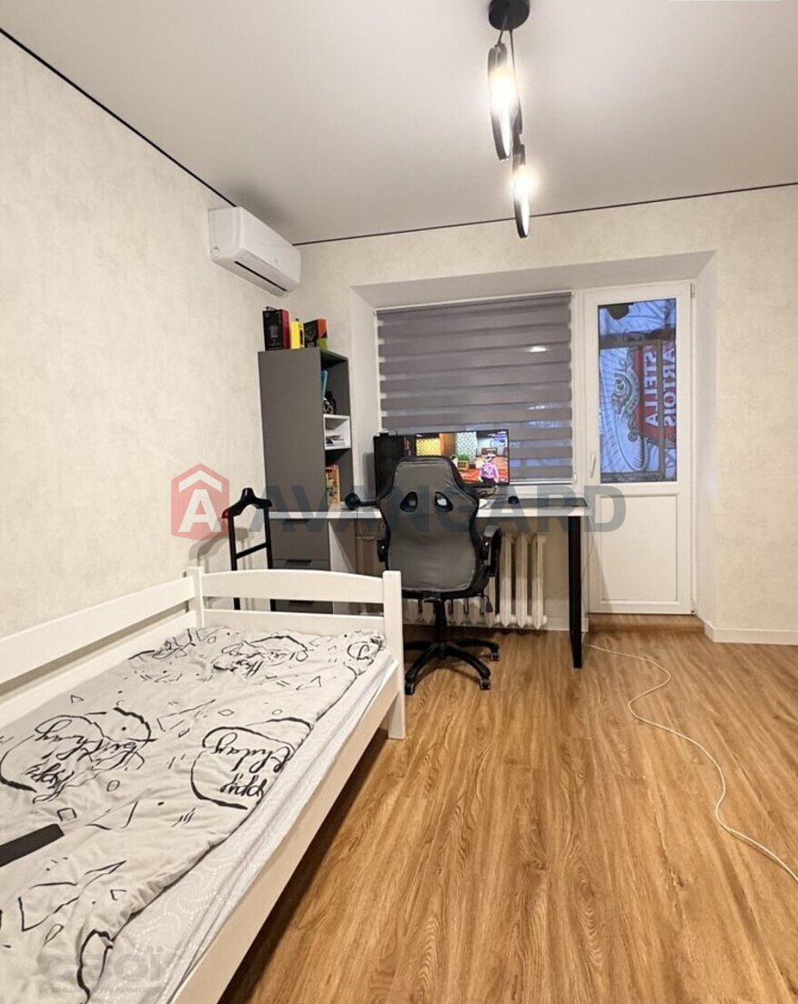 2 ����. ��������, 43/28/7 ��. �., 4/5 ���� ���� 6