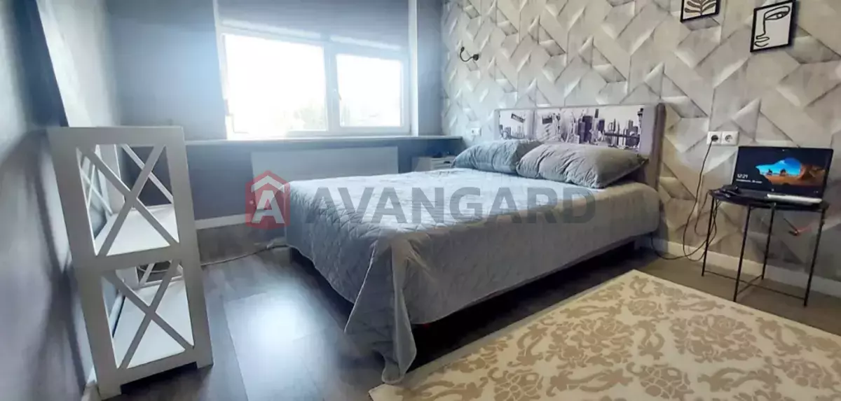 2 ��. ��������, 45/-/- ��. �., 4/18 ������ ���� 8