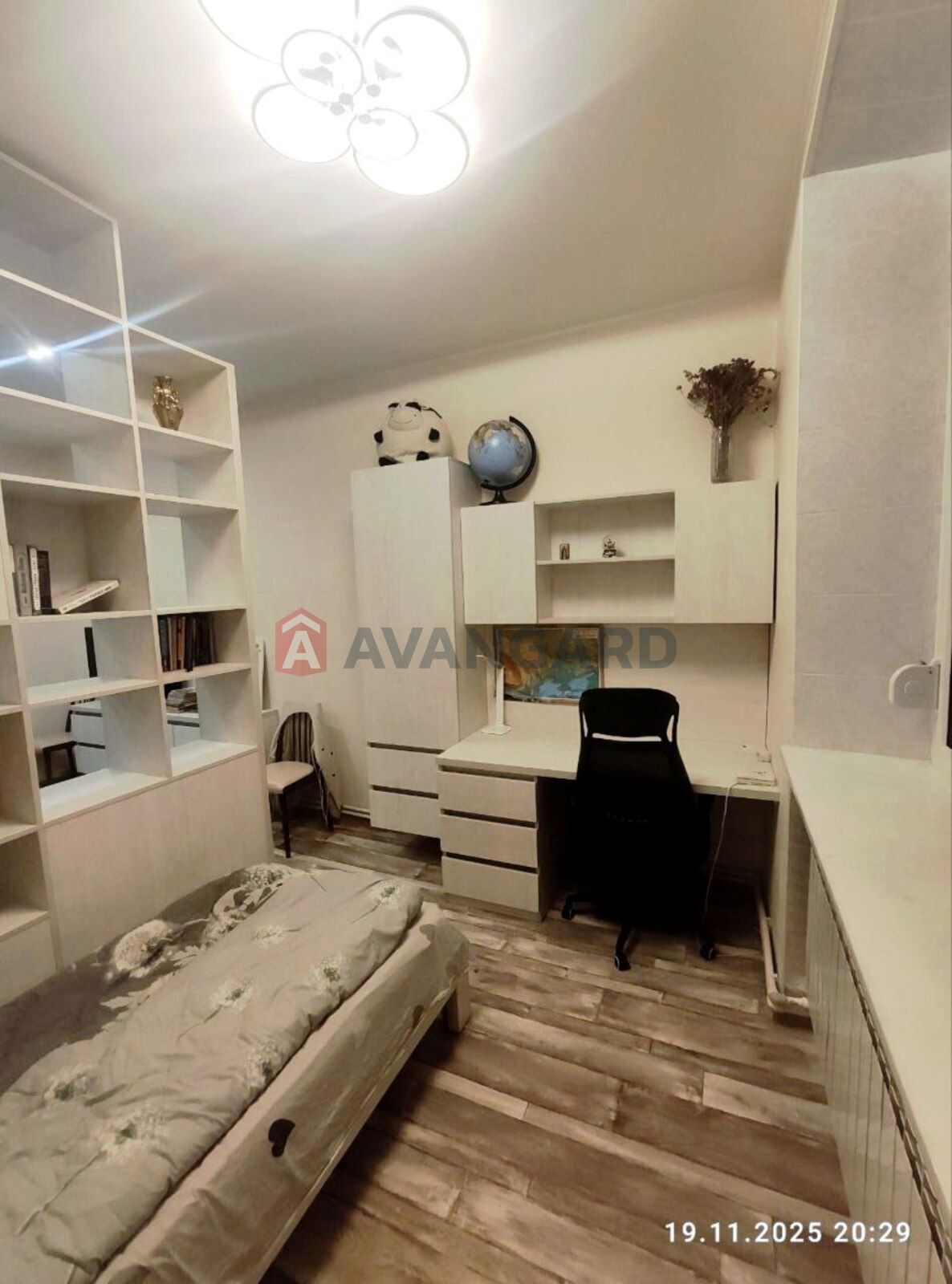 2 . , 52/-/7 . ., 3/3   4