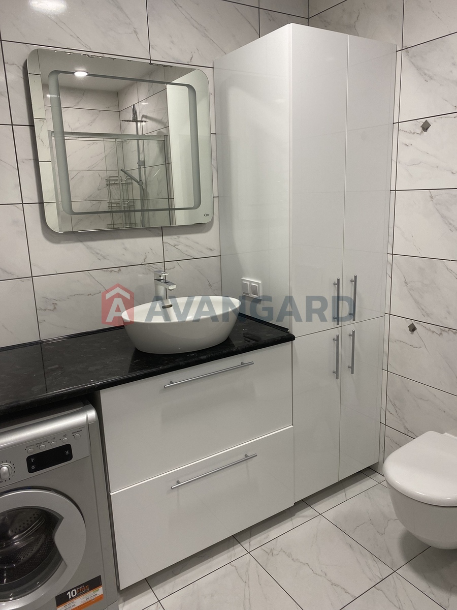 2 ����. ��������, 52/-/- ��. �., 5/12 ���� ���� 3