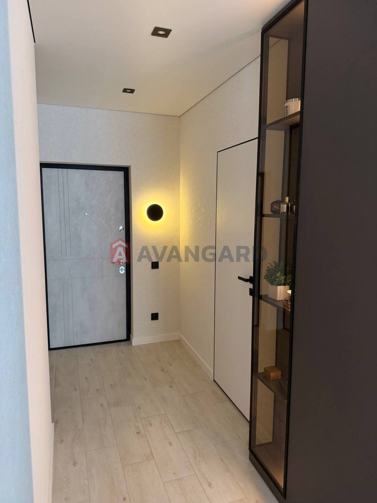 1 ����. ��������, 45/-/6 ��. �., 7/10 ���� ���� 5