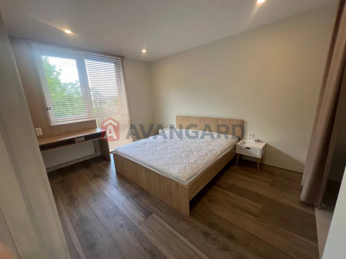 1 ����. ��������, 46/-/17 ��. �., 4/5 ���� ���� 16