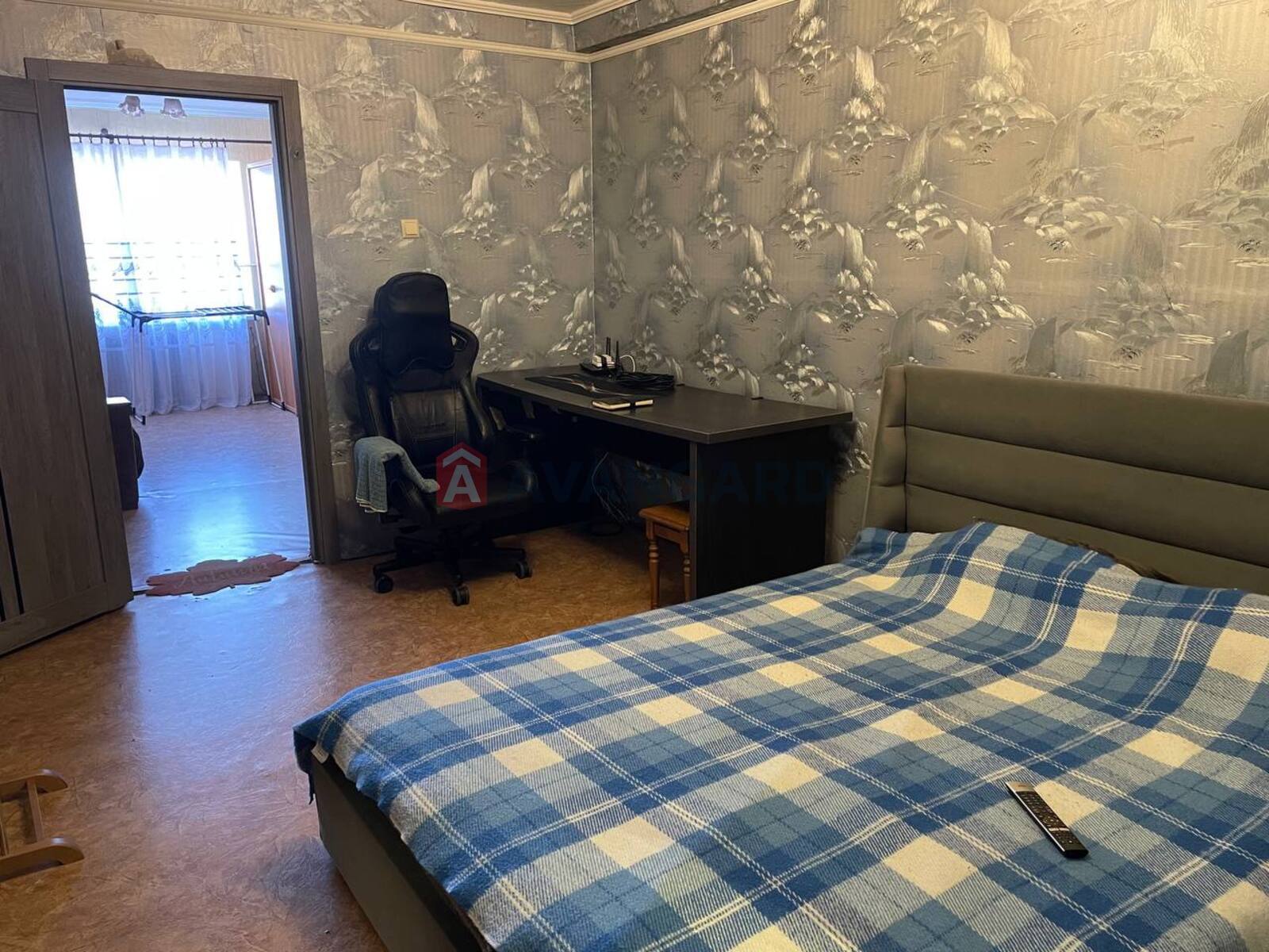 2 ��. ��������, 44/-/6 ��. �., 5/5 ������ ���� 3