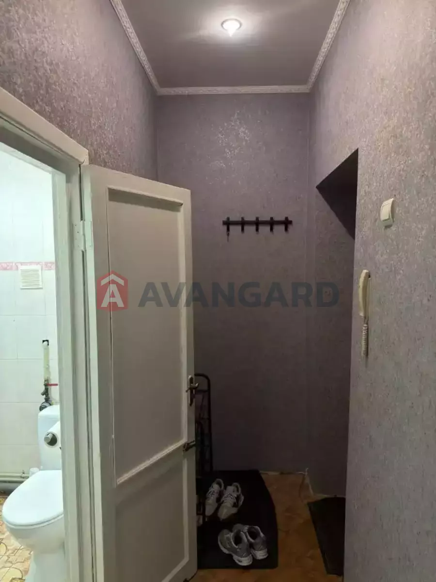 2 ��. ��������, 46/30/8 ��. �., 4/3 ������ ���� 12