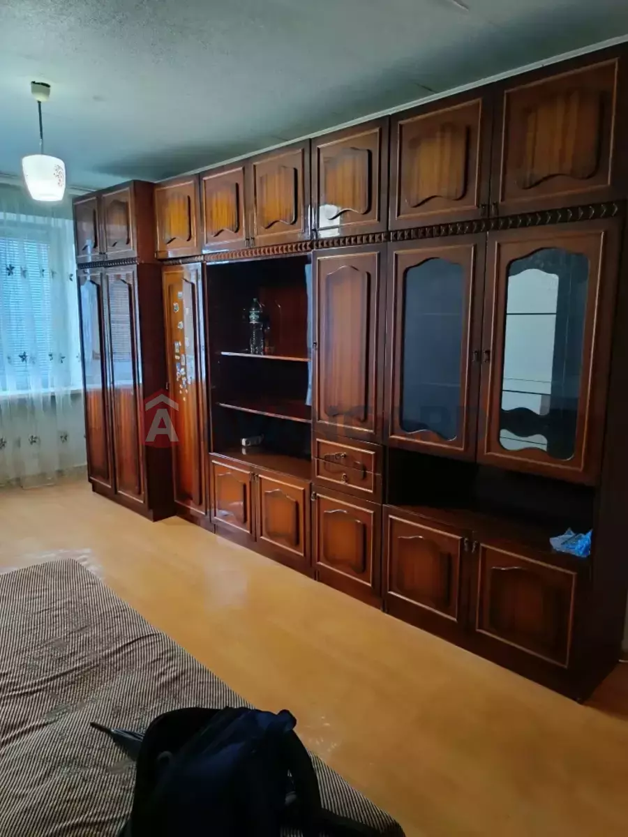 1 ��. ��������, 22/-/- ��. �., 8/9 ������ ���� 2