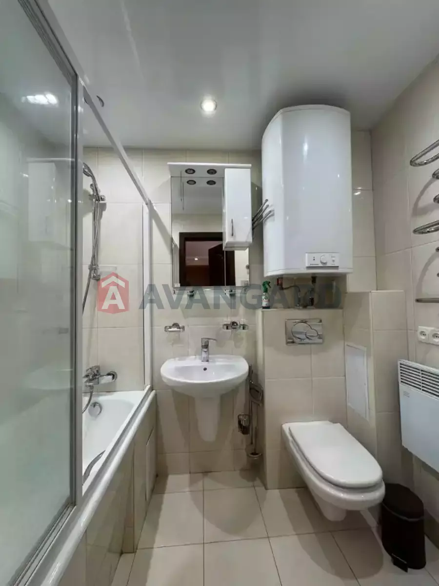 3 ��. ��������, 80/60/20 ��. �., 9/9 ������ ���� 10