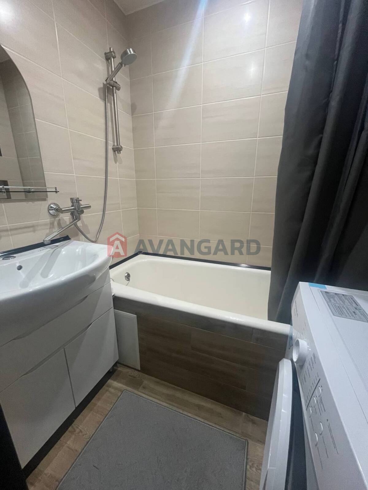 1 ����. ��������, 37/-/- ��. �., 7/9 ���� ���� 12